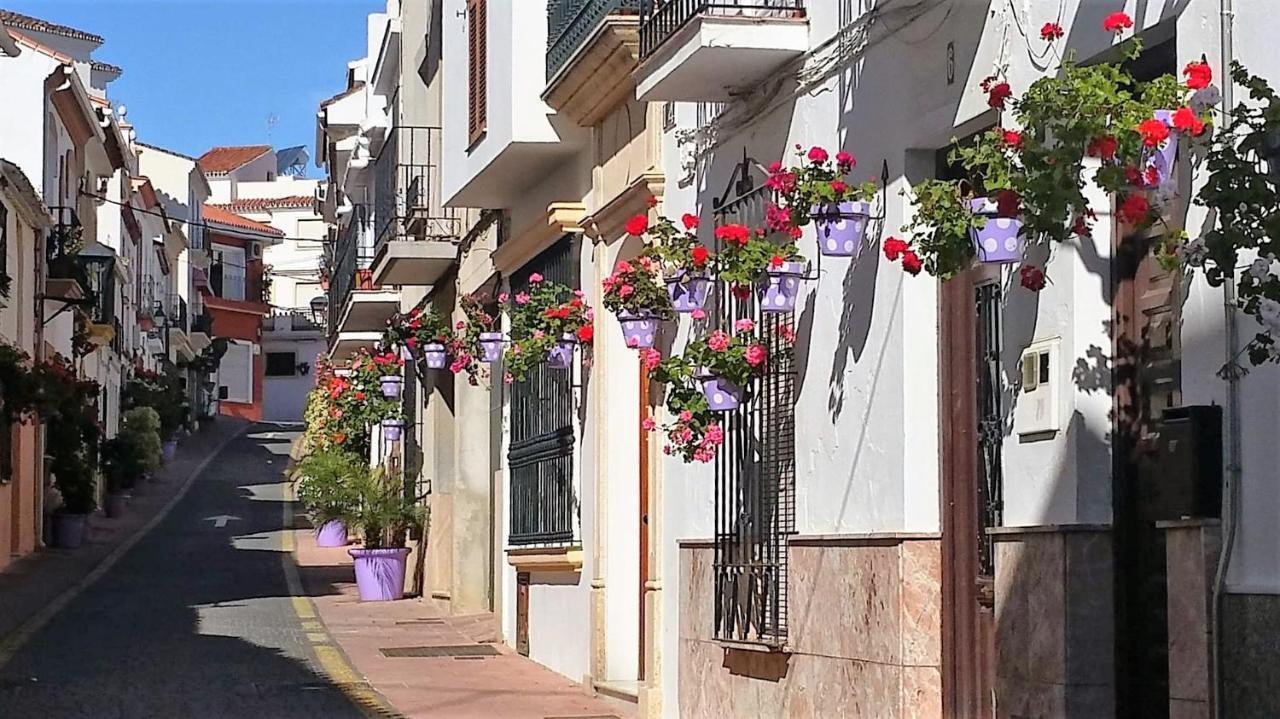 Penthouse With Stunning Views Leilighet Estepona Eksteriør bilde